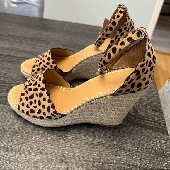 Bamboo size 6.5 sandals - Picture 1 of 5